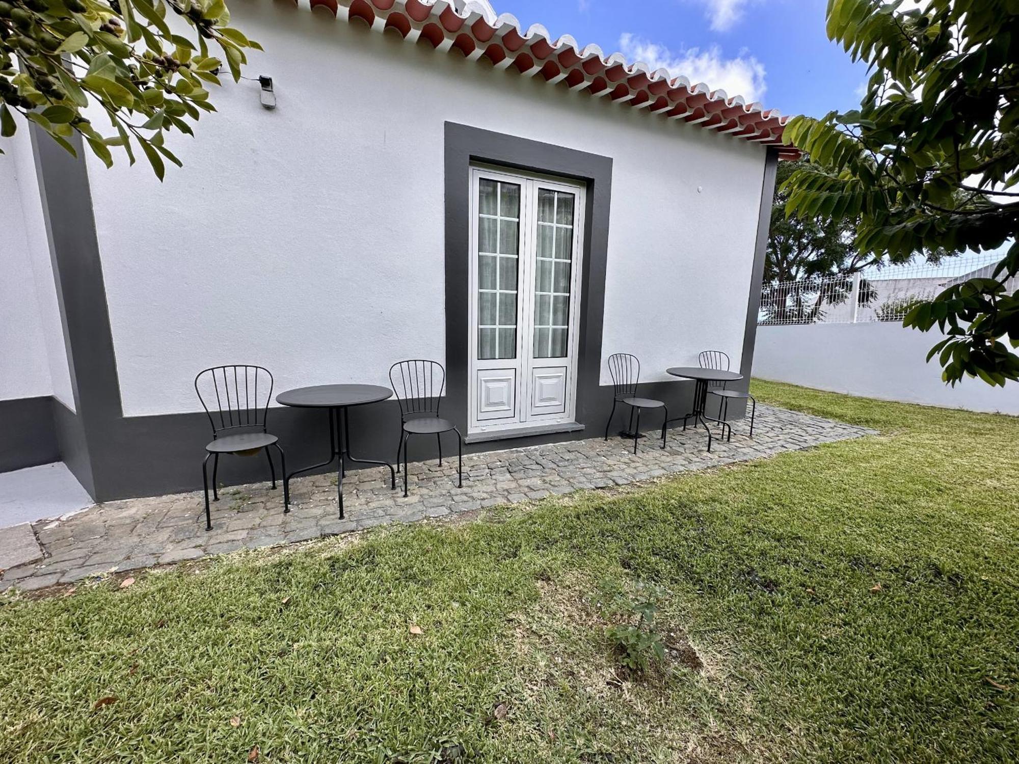 Angra Charming Suites By Seewest Angra do Heroísmo Eksteriør bilde