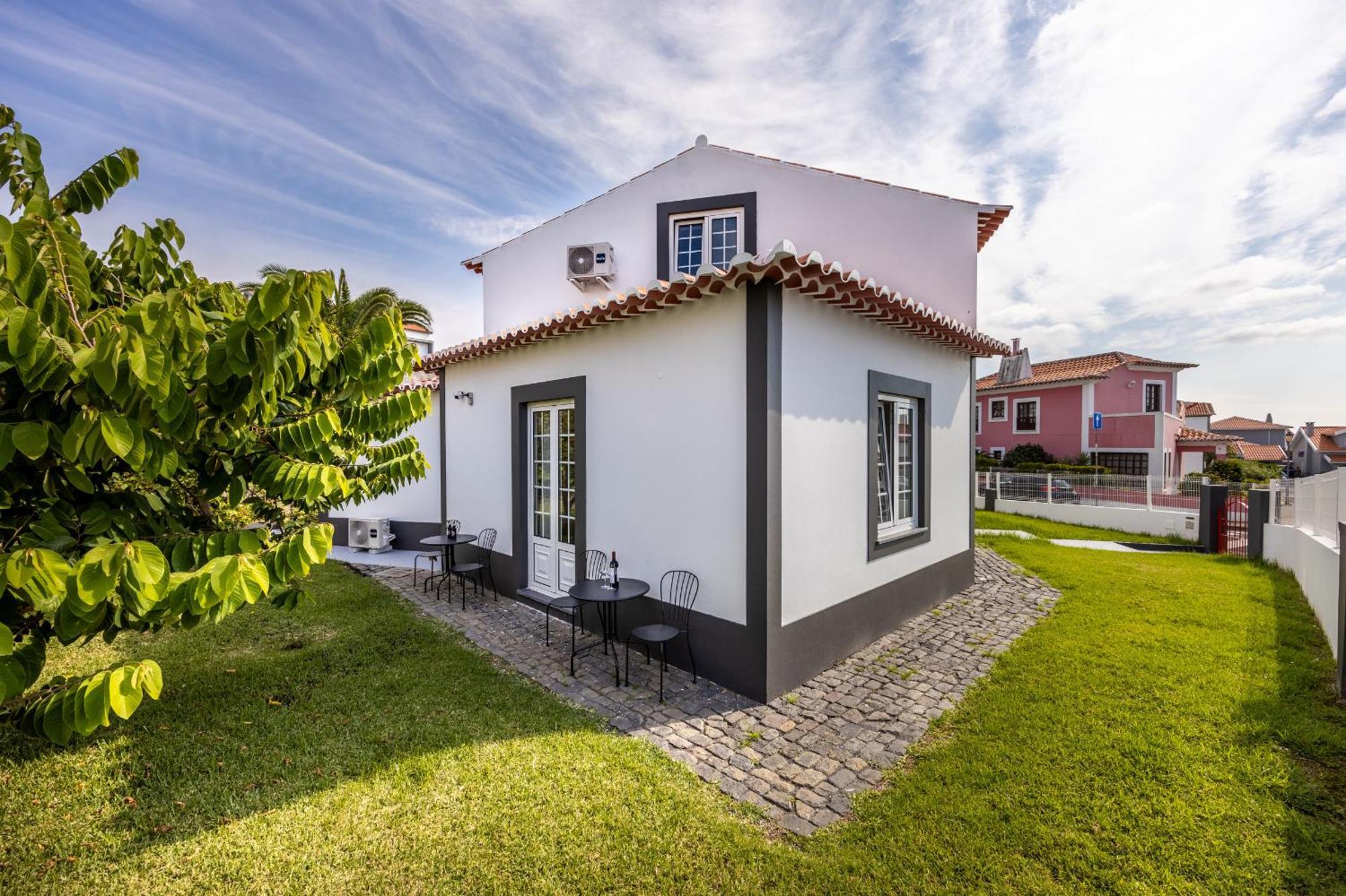 Angra Charming Suites By Seewest Angra do Heroísmo Eksteriør bilde