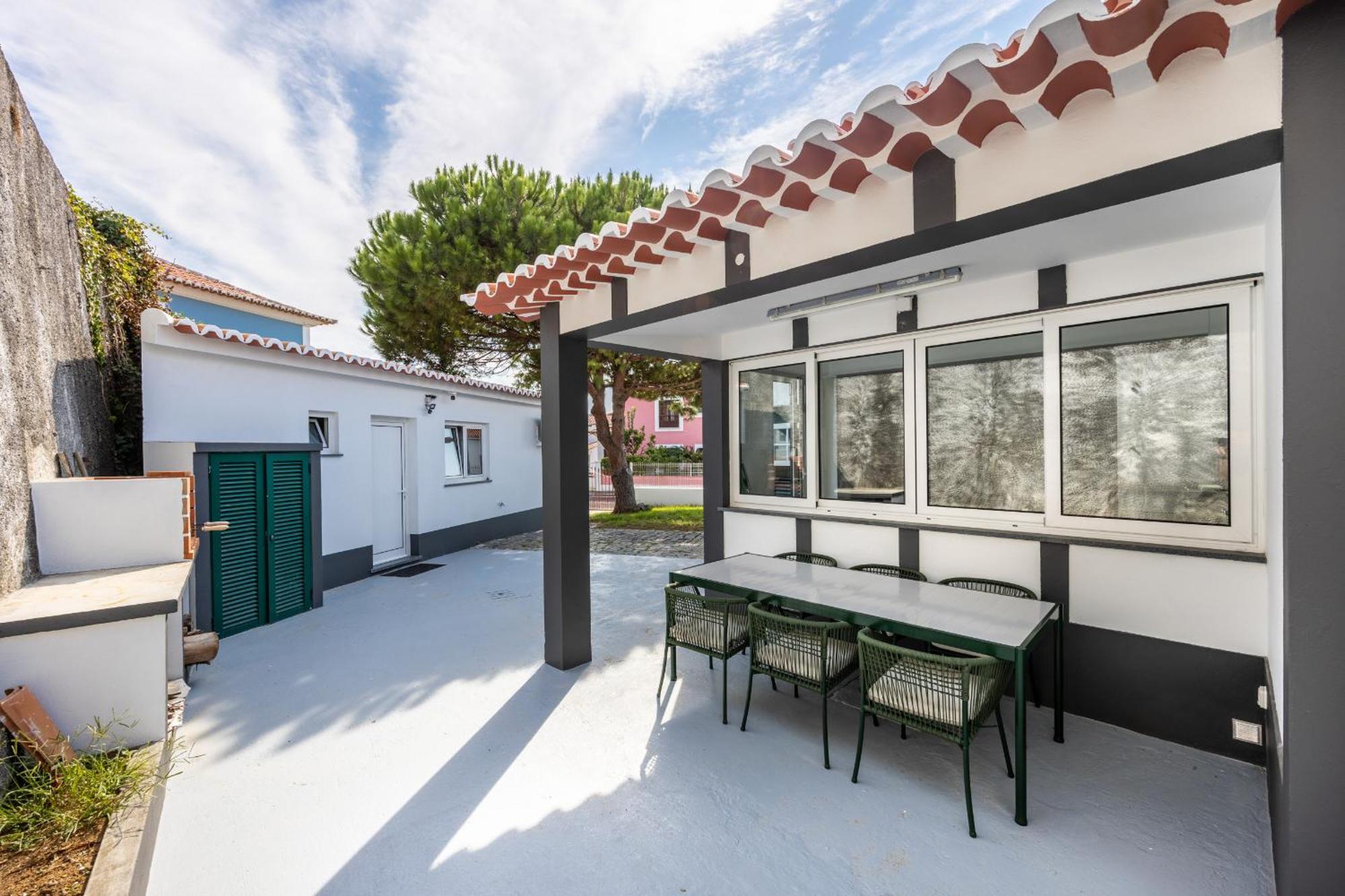 Angra Charming Suites By Seewest Angra do Heroísmo Eksteriør bilde