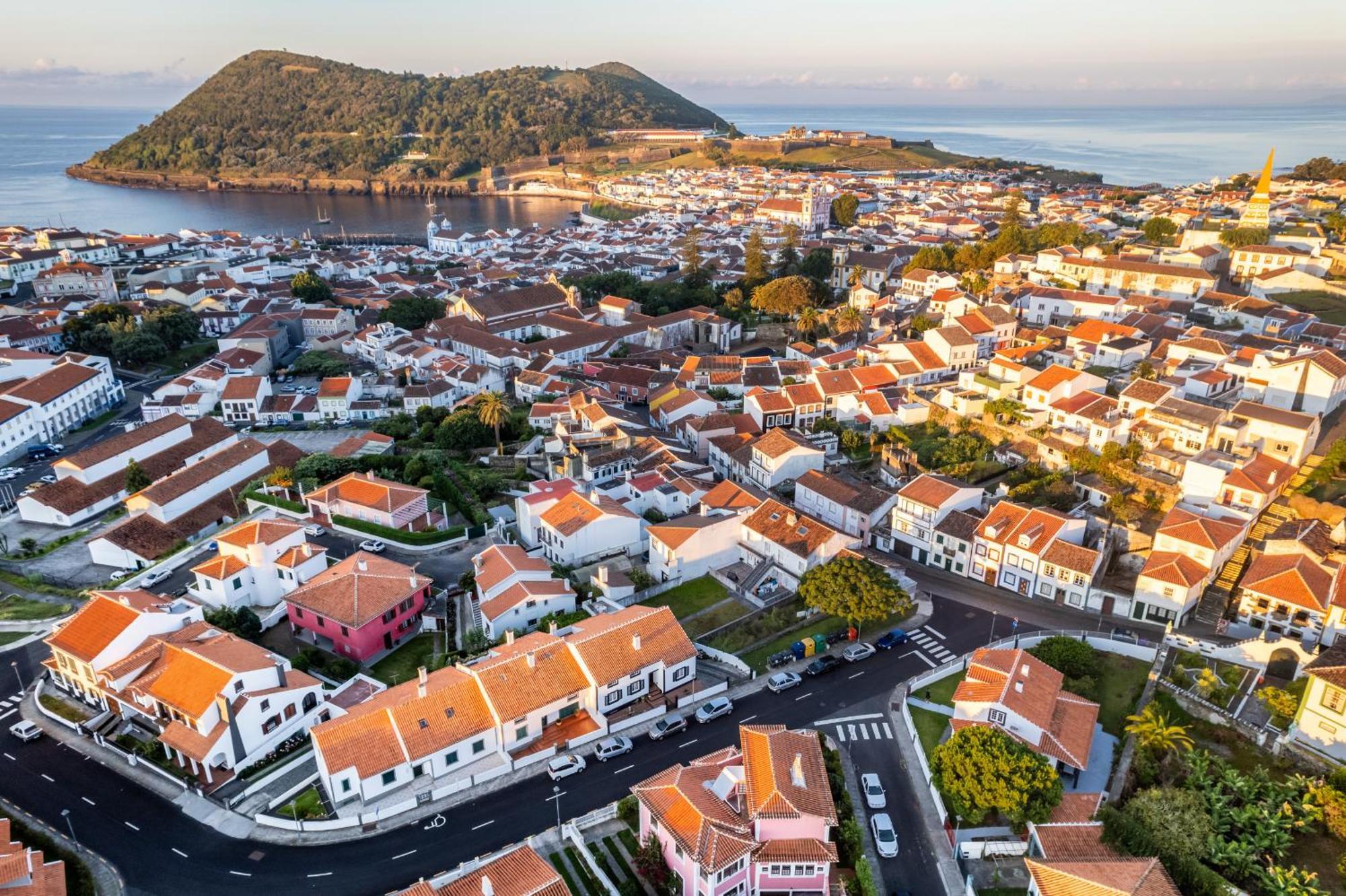 Angra Charming Suites By Seewest Angra do Heroísmo Eksteriør bilde